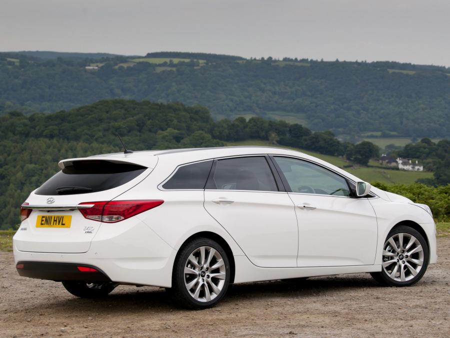  Hyundai i40 Station Wagon CRDi 2011 года  (UK) (фото 140 из 146)